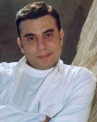 تتقدم تسعينات اف ام بخالص العزاء في وفاة والدة الفنان هشام نور صباح اليوم الأحد الموافق 27-6-2020 1 هشام-نور